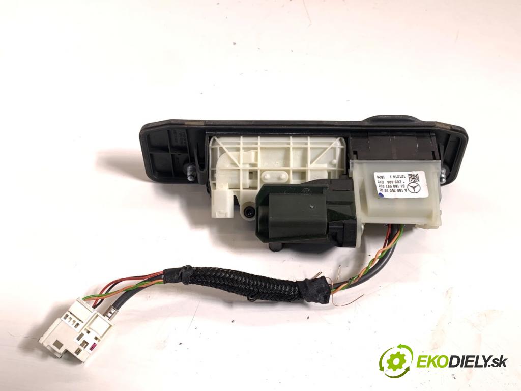 MERCEDES-BENZ W176 liftback 2017 90 kW A 180 (176.042) 1595 Kľučka dverí zad A1667500993