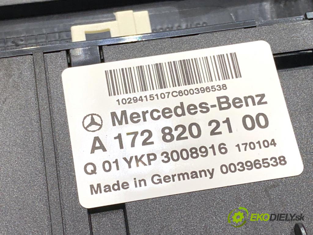 MERCEDES-BENZ W176 liftback 2017 90 kW A 180 (176.042) 1595 HNÍZDO: USB A1728202100
