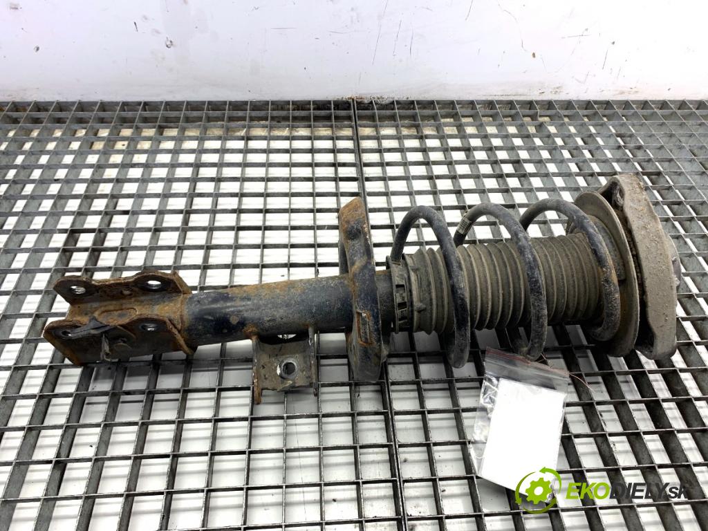 MERCEDES-BENZ W176 liftback 2017 90 kW A 180 (176.042) 1595 Tlmič pravy predný ZE 