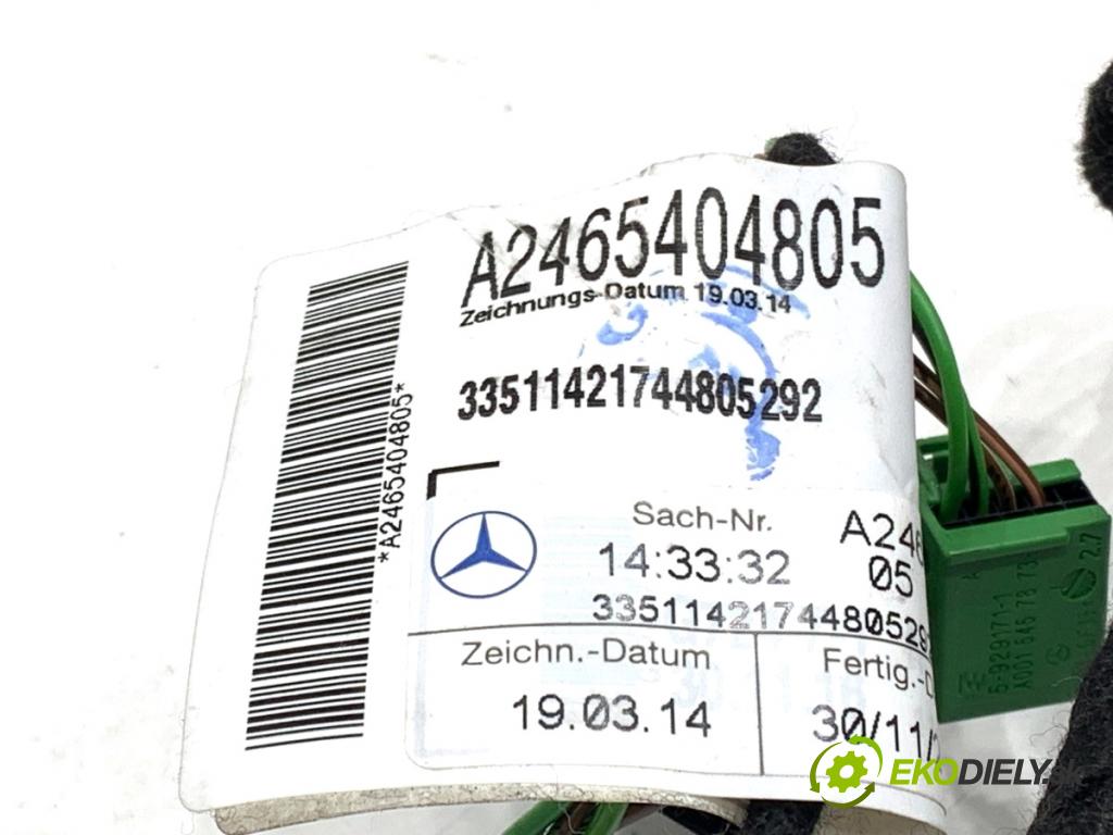 MERCEDES-BENZ W176 liftback 2017 90 kW A 180 (176.042) 1595 Káblovačka Dvere predný pravy A2465404805
