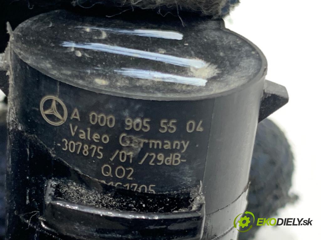 MERCEDES-BENZ W176 liftback 2017 90 kW A 180 (176.042) 1595 Snímač PDC A0009055504