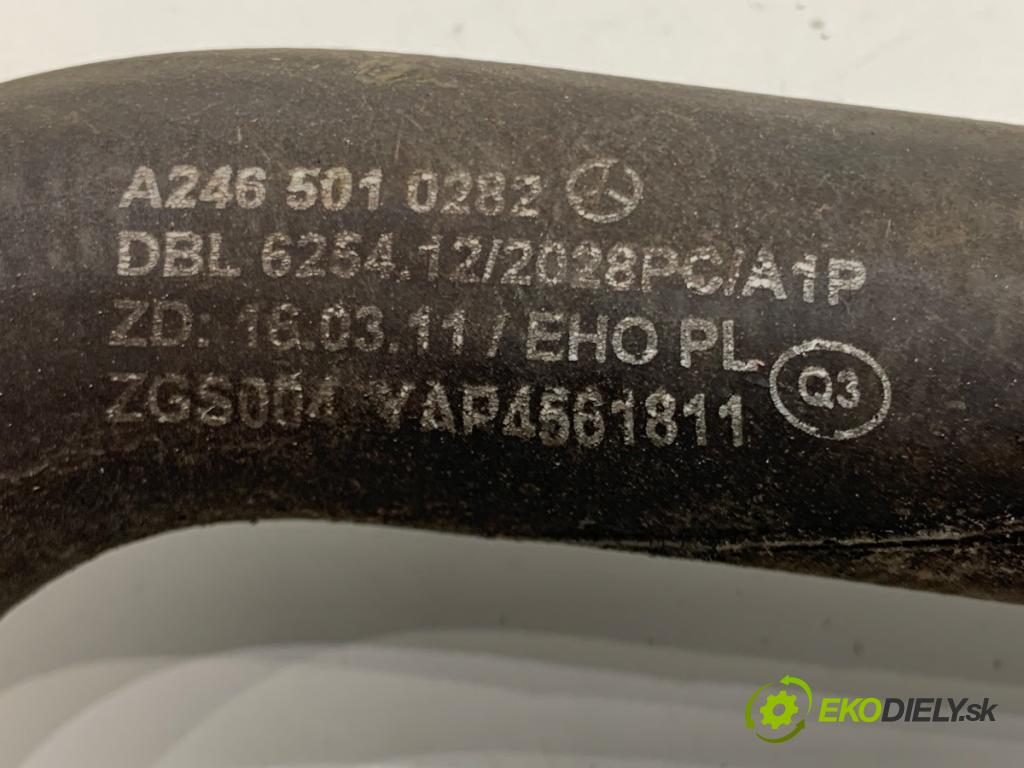 MERCEDES-BENZ W176 liftback 2017 90 kW A 180 (176.042) 1595 Rúra vody A2465010282