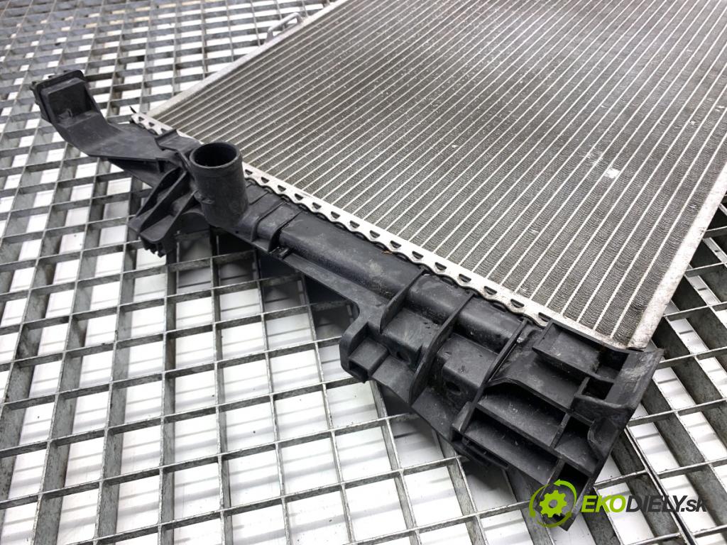 MERCEDES-BENZ W176 liftback 2017 90 kW A 180 (176.042) 1595 Chladič vody A2465001203 (Chladič vody)