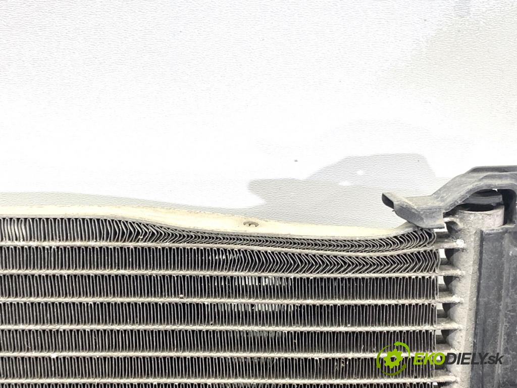 MERCEDES-BENZ W176 liftback 2017 90 kW A 180 (176.042) 1595 Chladič klimatizácie A2465000454 (Chladič klimatizácie)