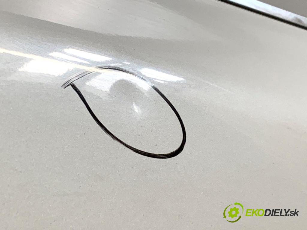 MAZDA 3 BM liftback 2014 88 kW 2.0 1998 Dvere pravy zad