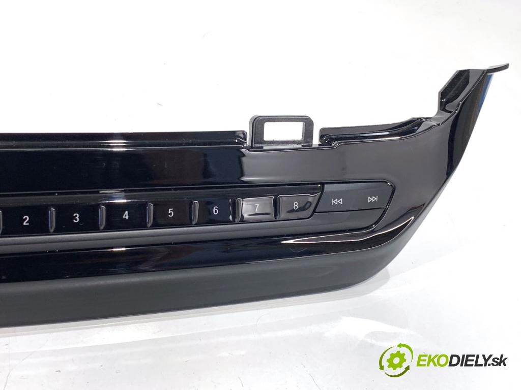 BMW G02 SUV 2023 140 kW xDrive 20 d 1995 Panel ovládania radia 5A47C37 (Prepínacie páčky pod volantom)