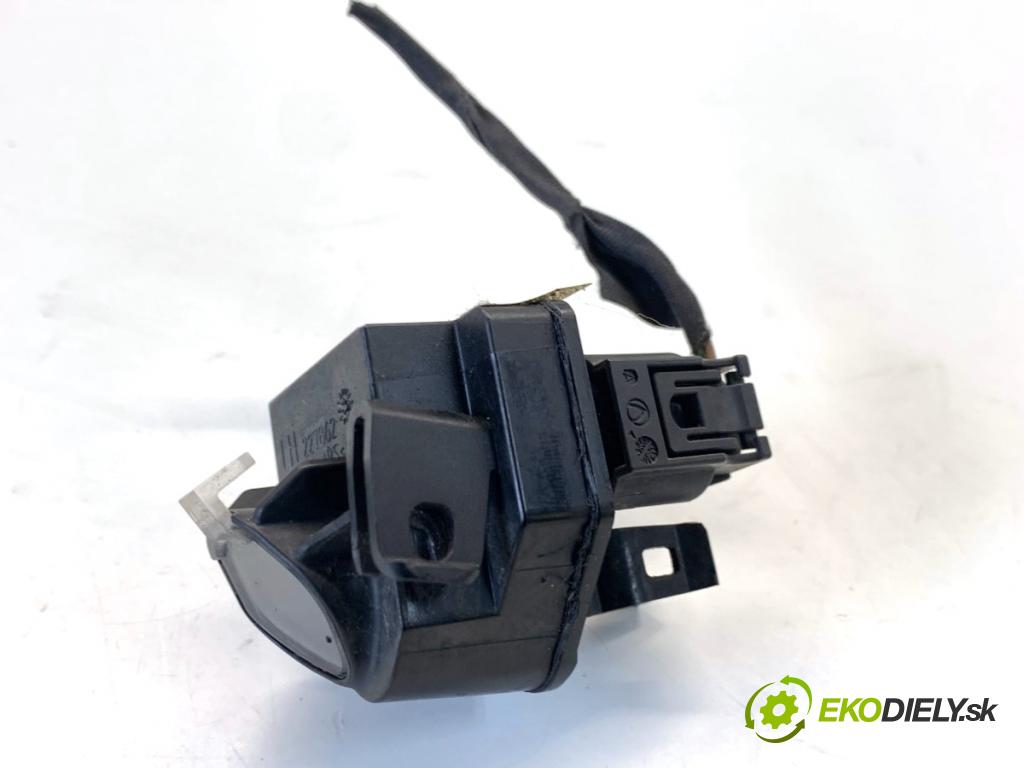 BMW G02 SUV 2023 140 kW xDrive 20 d 1995 svetlo lišty PROGOWEJ ľavá strana 7478447