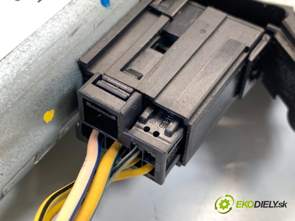 BMW G02 SUV 2023 140 kW xDrive 20 d 1995 Motor strešného okna 10041604A