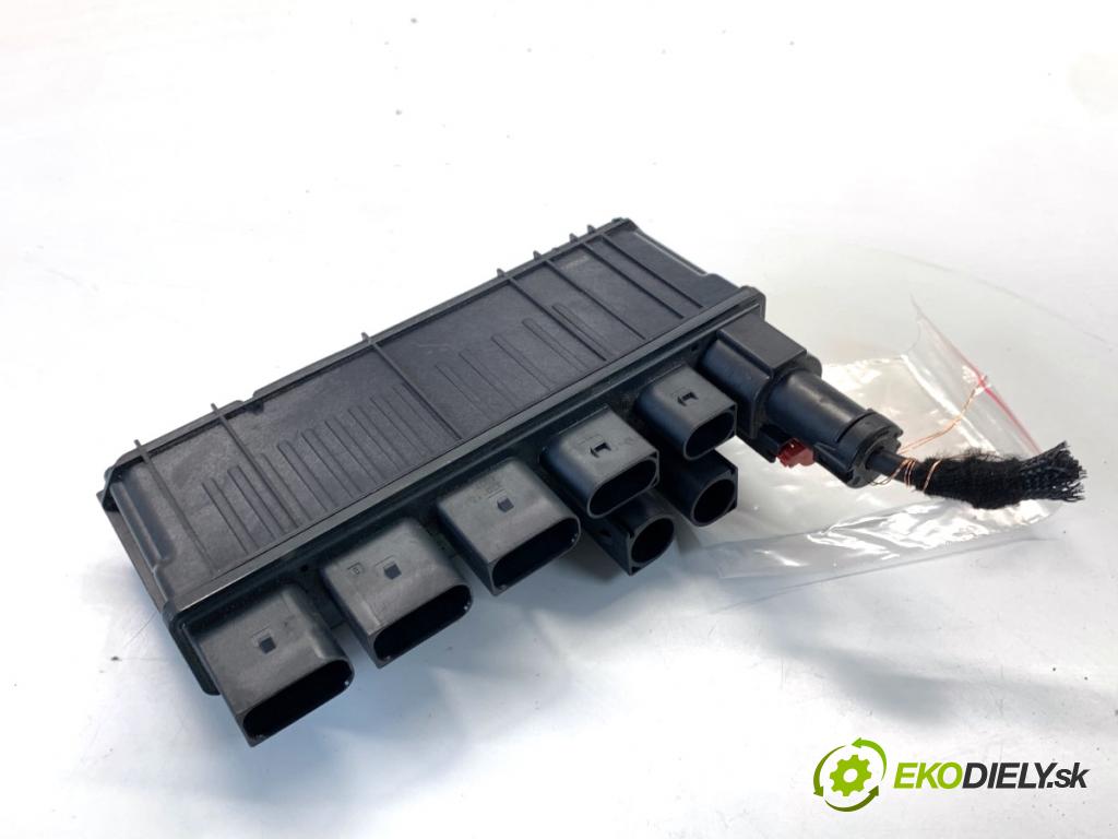 BMW G02 SUV 2023 140 kW xDrive 20 d 1995 Rozdeľovač PRĄDU 18490510 (Rozdeľovač)