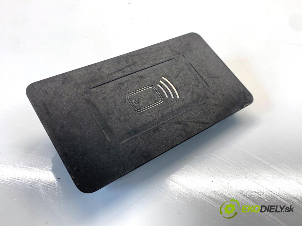 BMW G02 SUV 2023 140 kW xDrive 20 d 1995 NABÍJEČKA: INDUKCE: 5A0D8A8