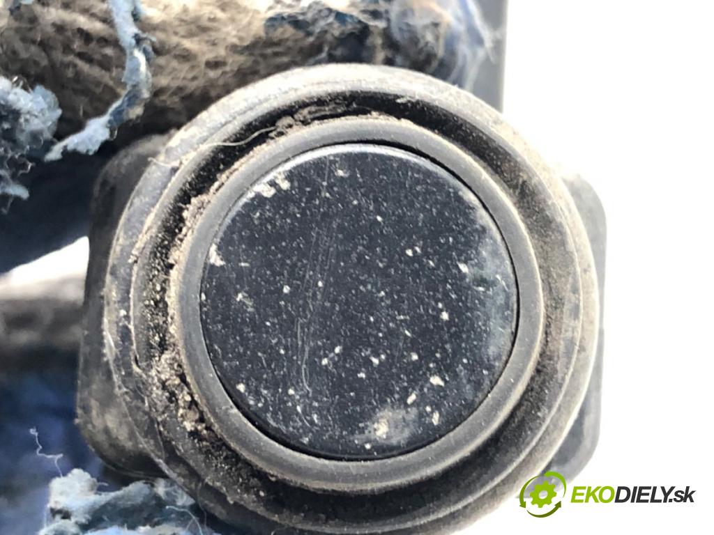 VW TOUAREG SUV 2009 176 kW 3.0 V6 TDI 2967 Snímač PDC