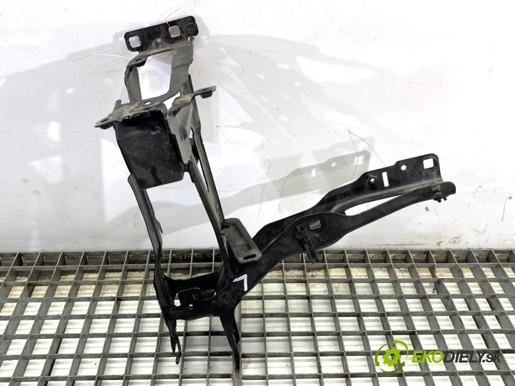 BMW G02 SUV 2023 140 kW xDrive 20 d 1995 uchytenia svetla ľavy 7400113