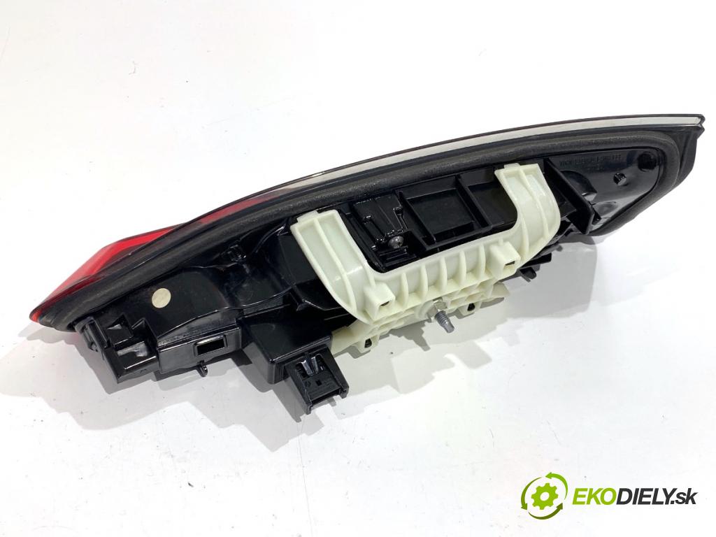 BMW G02 SUV 2023 140 kW xDrive 20 d 1995 Svetlo zad ľavá strana vnútorná 7433797 (Kľučka dverí ostatné)