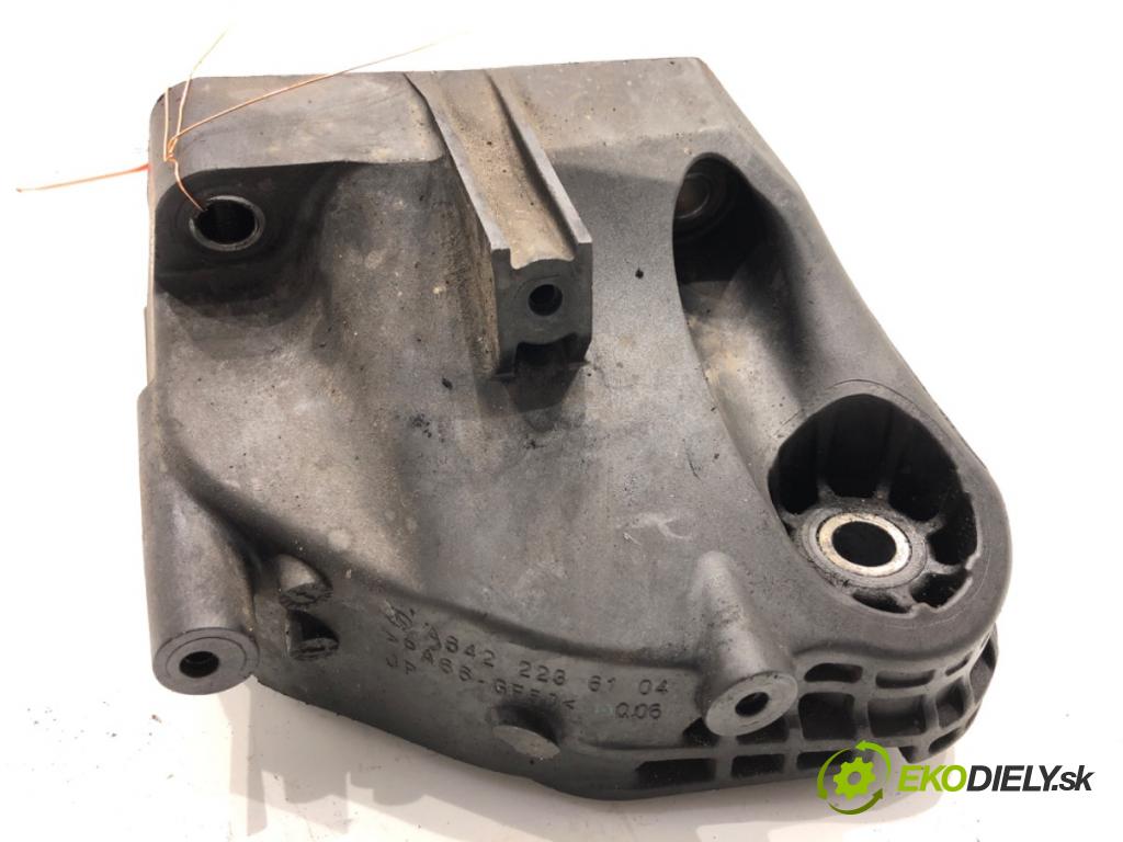 MERCEDES-BENZ KLASA GL SUV 2012 190 kW GL 350 CDI / BlueTec 4-matic (166.823, 166.824) 2987 Držiak Motor A6422236104