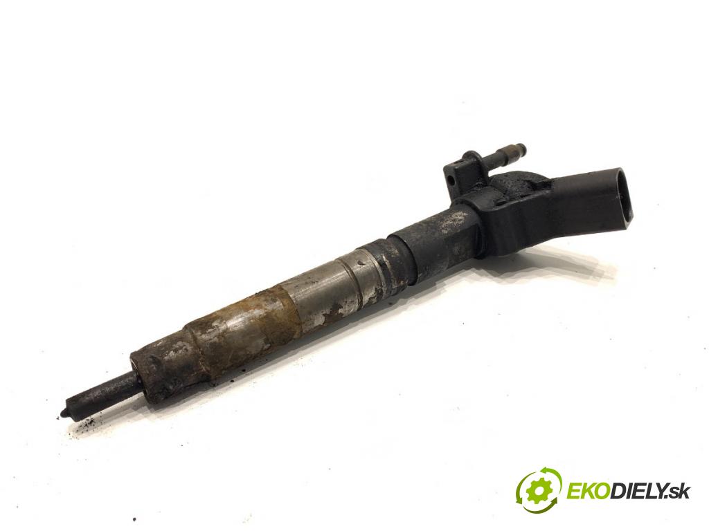 MERCEDES-BENZ KLASA GL SUV 2012 190 kW GL 350 CDI / BlueTec 4-matic (166.823, 166.824) 2987 vstrekovač A6420701187 (Vstrekovač paliva)