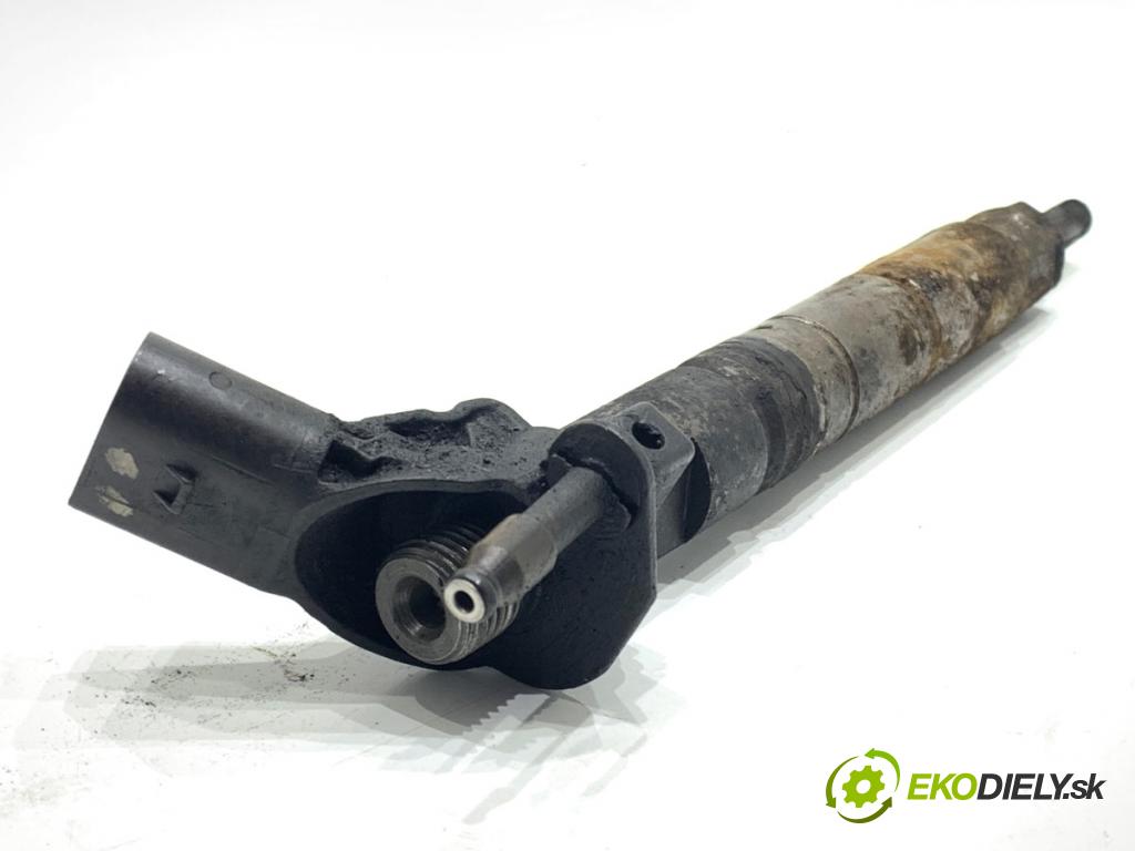 MERCEDES-BENZ KLASA GL SUV 2012 190 kW GL 350 CDI / BlueTec 4-matic (166.823, 166.824) 2987 vstrekovač A6420701187 (Vstrekovač paliva)