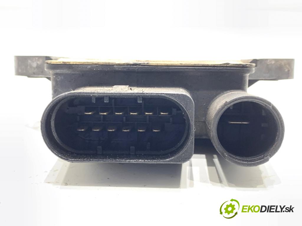 MERCEDES-BENZ KLASA GL SUV 2012 190 kW GL 350 CDI / BlueTec 4-matic (166.823, 166.824) 2987 relé sviečok žhavenia 0522140211 (Relé)