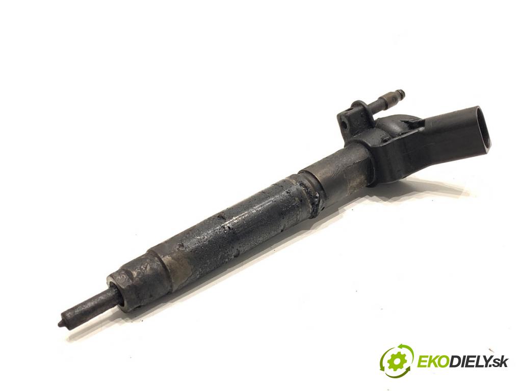 MERCEDES-BENZ KLASA GL SUV 2012 190 kW GL 350 CDI / BlueTec 4-matic (166.823, 166.824) 2987 vstrekovač A6420701187 (Vstrekovač paliva)