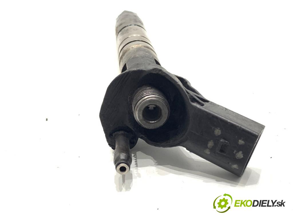 MERCEDES-BENZ KLASA GL SUV 2012 190 kW GL 350 CDI / BlueTec 4-matic (166.823, 166.824) 2987 vstrekovač A6420701187 (Vstrekovač paliva)