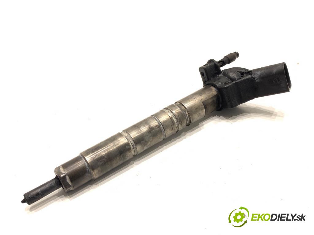 MERCEDES-BENZ KLASA GL SUV 2012 190 kW GL 350 CDI / BlueTec 4-matic (166.823, 166.824) 2987 vstrekovač A6420701187 (Vstrekovač paliva)