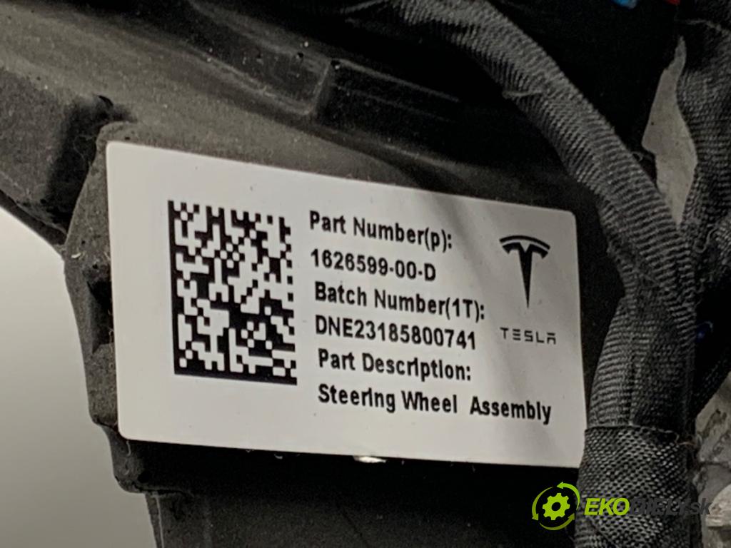 TESLA MODEL Y SUV 2023 235 kW EV 0 volant 1626599-00-D (Volant)