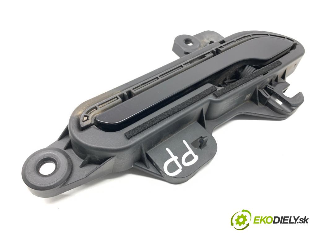 TESLA MODEL Y SUV 2023 235 kW EV 0 Kľučka vonkajšia pravy predný 1528115-00-D