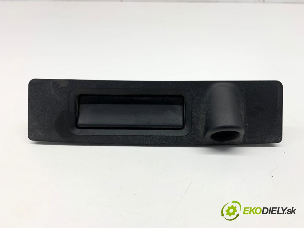 TESLA MODEL Y SUV 2023 235 kW EV 0 Kľučka dverí zad 