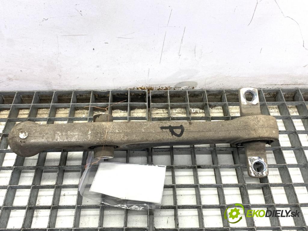 TESLA MODEL Y SUV 2023 235 kW EV 0 Rameno pravy predný 1288341-99-B