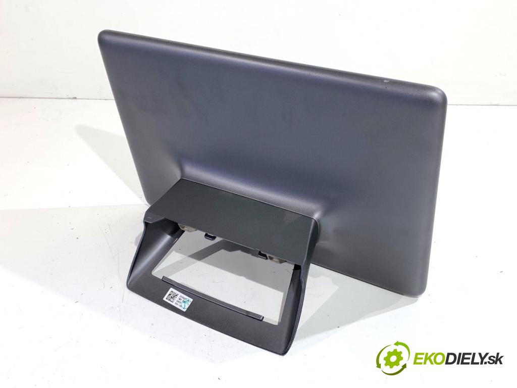 TESLA MODEL Y SUV 2023 235 kW EV 0 Dislpej 1089543-02-J (Prístrojová doska)