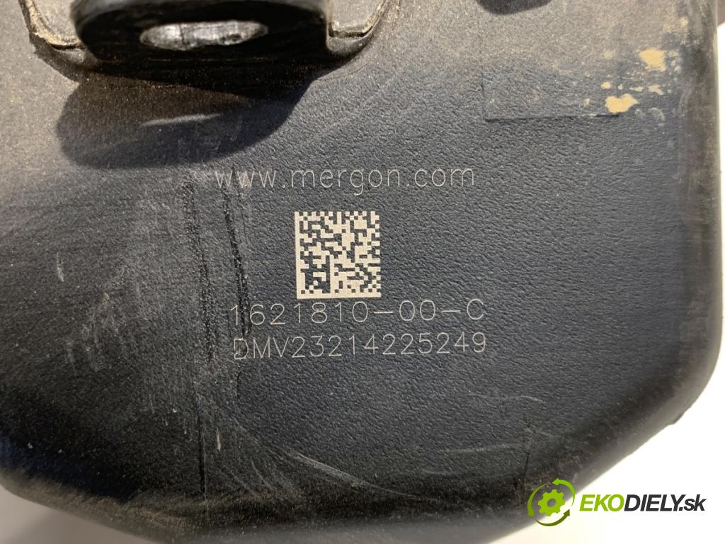 TESLA MODEL Y SUV 2023 235 kW EV 0 Nádržka ostrekovačov 1621810-00-C