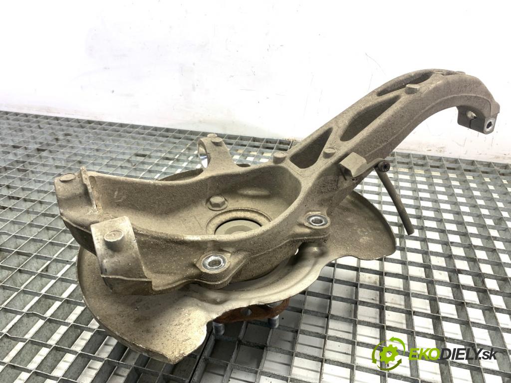 TESLA MODEL Y SUV 2023 235 kW EV 0 náboj pravý přední část 1344654-00-A