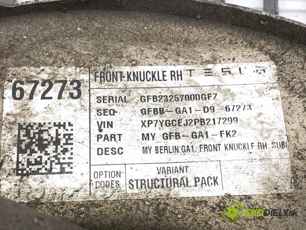 TESLA MODEL Y SUV 2023 235 kW EV 0 náboj pravý přední část 1344654-00-A