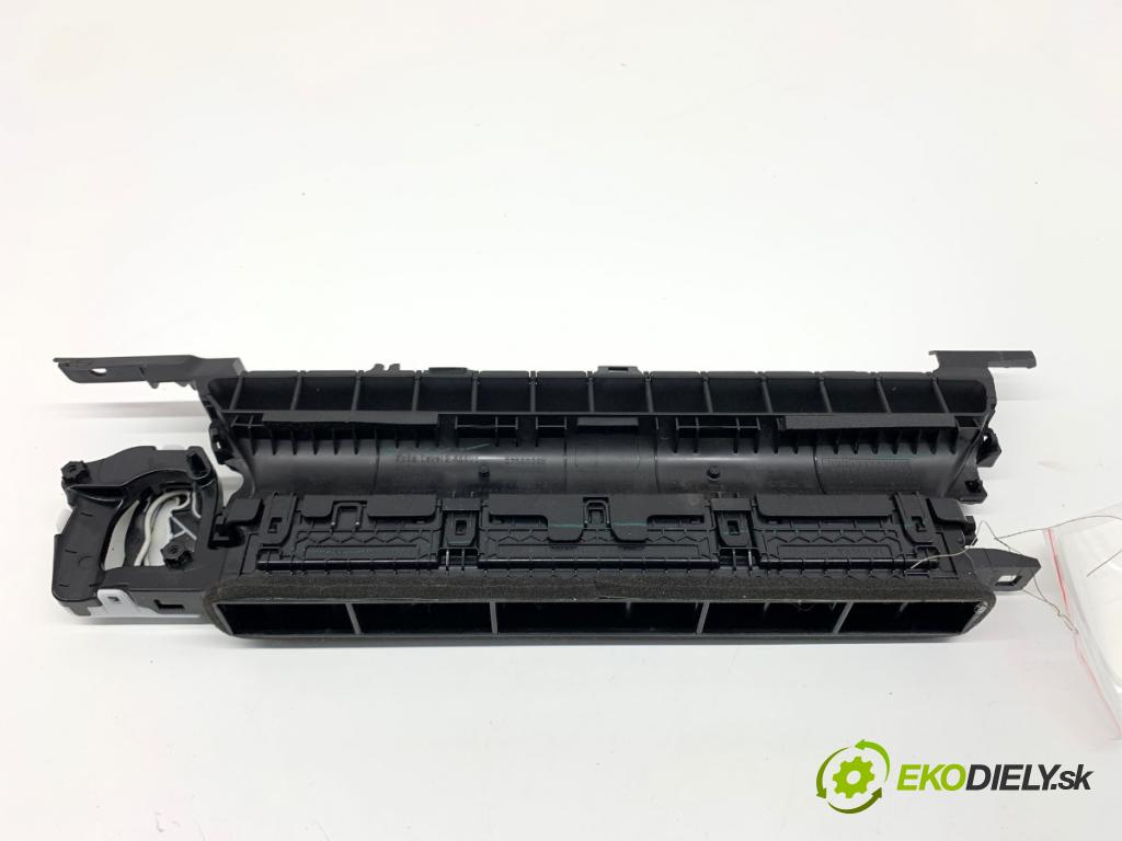 TESLA MODEL Y SUV 2023 235 kW EV 0 Vetracie otvory: dosky 180743700A