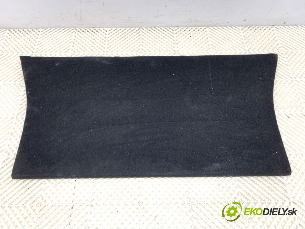 TESLA MODEL Y SUV 2023 235 kW EV 0 KRYTINA: kufra 