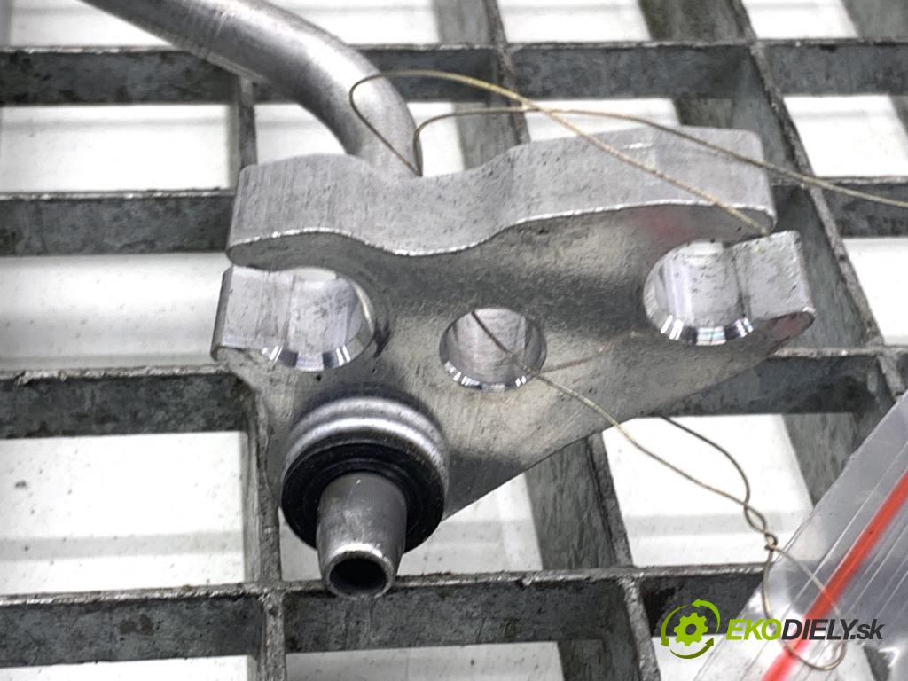 TESLA MODEL Y SUV 2023 235 kW EV 0 rúrka klimatizácie  (Rúrka klimatizácie)