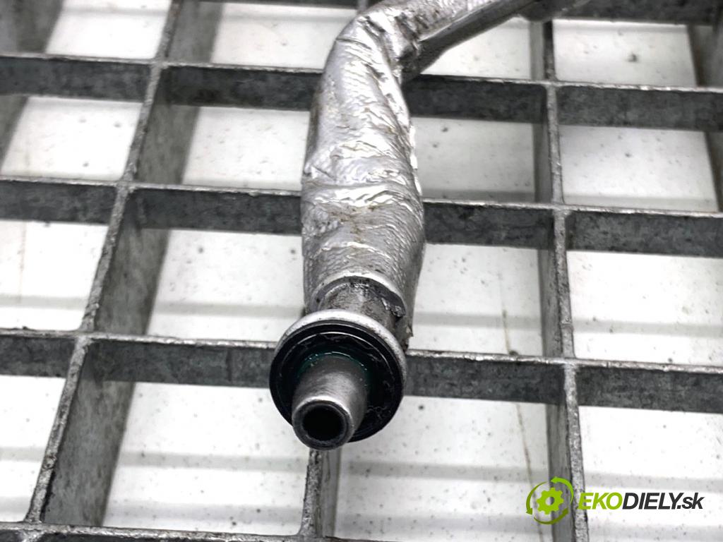 TESLA MODEL Y SUV 2023 235 kW EV 0 rúrka klimatizácie  (Rúrka klimatizácie)