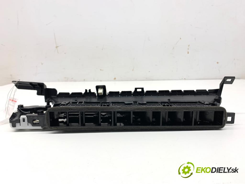 TESLA MODEL Y SUV 2023 235 kW EV 0 Vétrací otvory desky 1083325