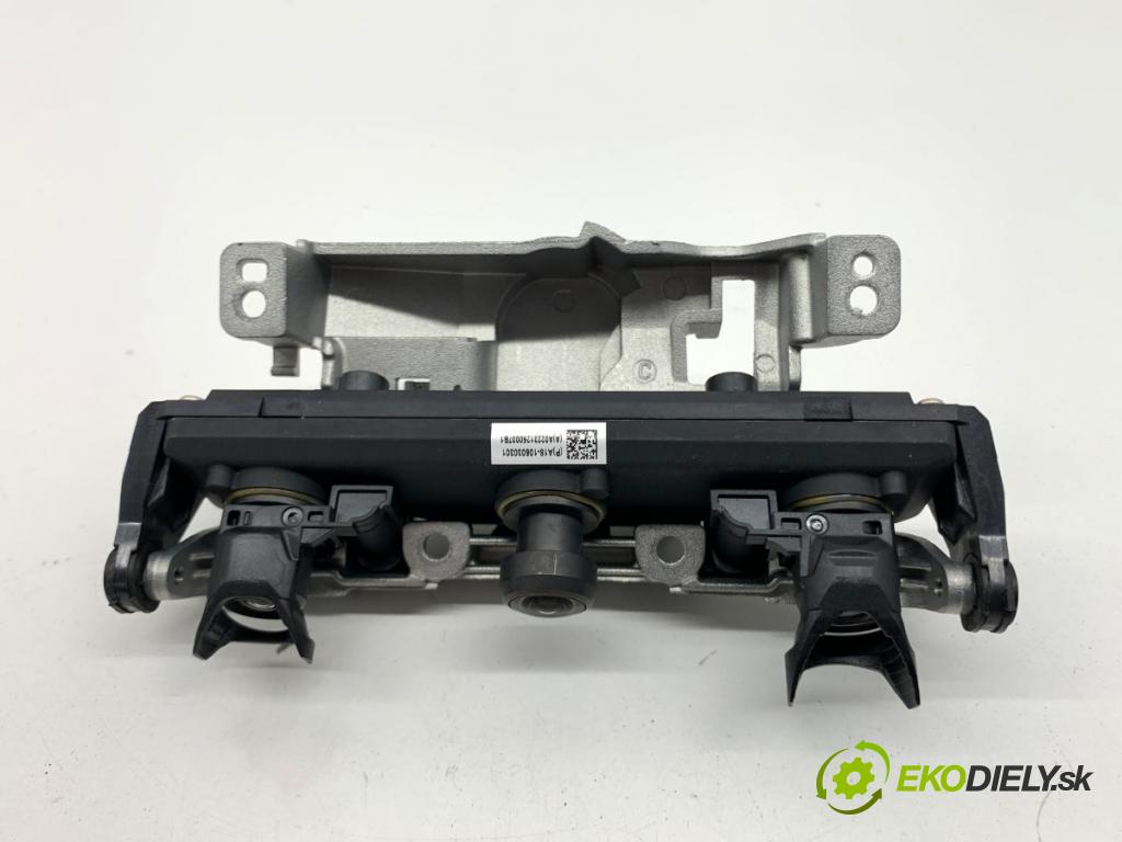 TESLA MODEL Y SUV 2023 235 kW EV 0 KAMERA okna prednej 1514448-02-H