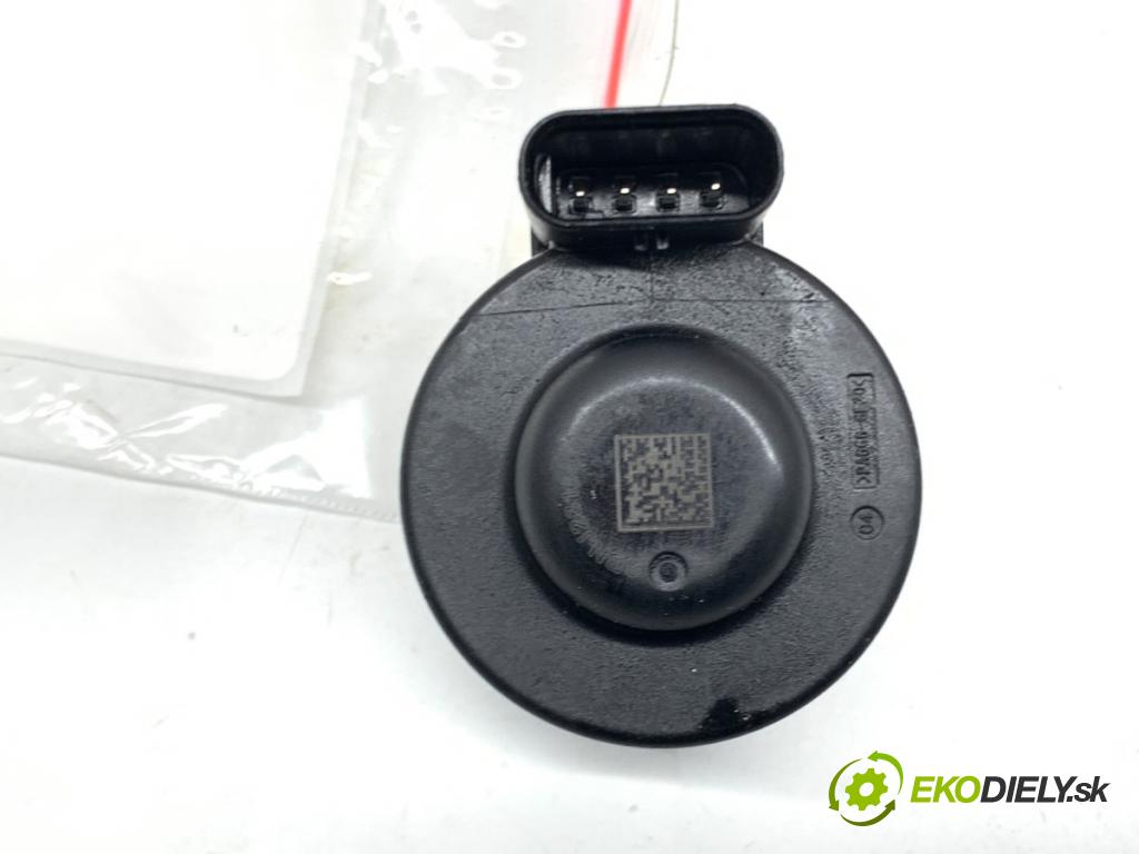 TESLA MODEL Y SUV 2023 235 kW EV 0 Ventil Magnetický ventil 1501100-CL-C