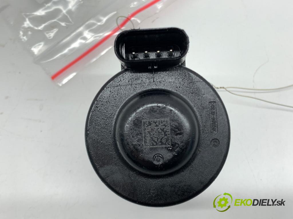 TESLA MODEL Y SUV 2023 235 kW EV 0 Ventil Magnetický ventil 1501100-CL-C