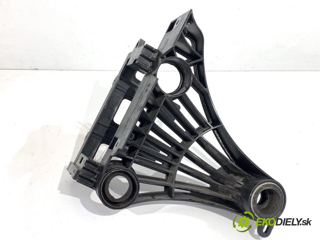 TESLA MODEL Y SUV 2023 235 kW EV 0 Uchytenie KOMPRESORY: klimatizácie 1667014-00-C