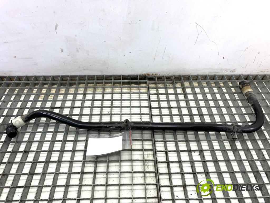 TESLA MODEL Y SUV 2023 235 kW EV 0 Rúra vody 1628804-00-B