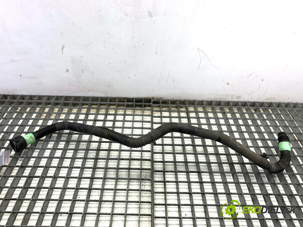 TESLA MODEL Y SUV 2023 235 kW EV 0 Rúra vody 1628796-00-E