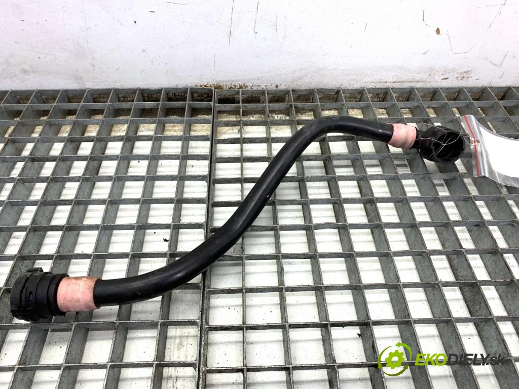 TESLA MODEL Y SUV 2023 235 kW EV 0 Rúra vody