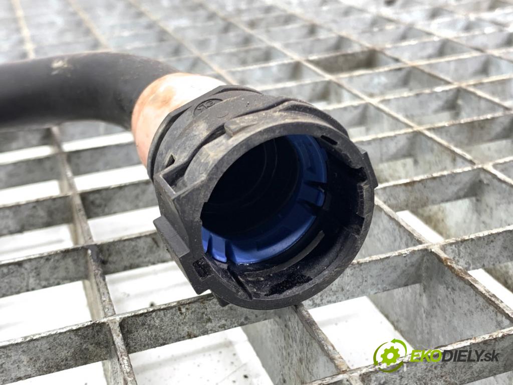 TESLA MODEL Y SUV 2023 235 kW EV 0 Rúra vody