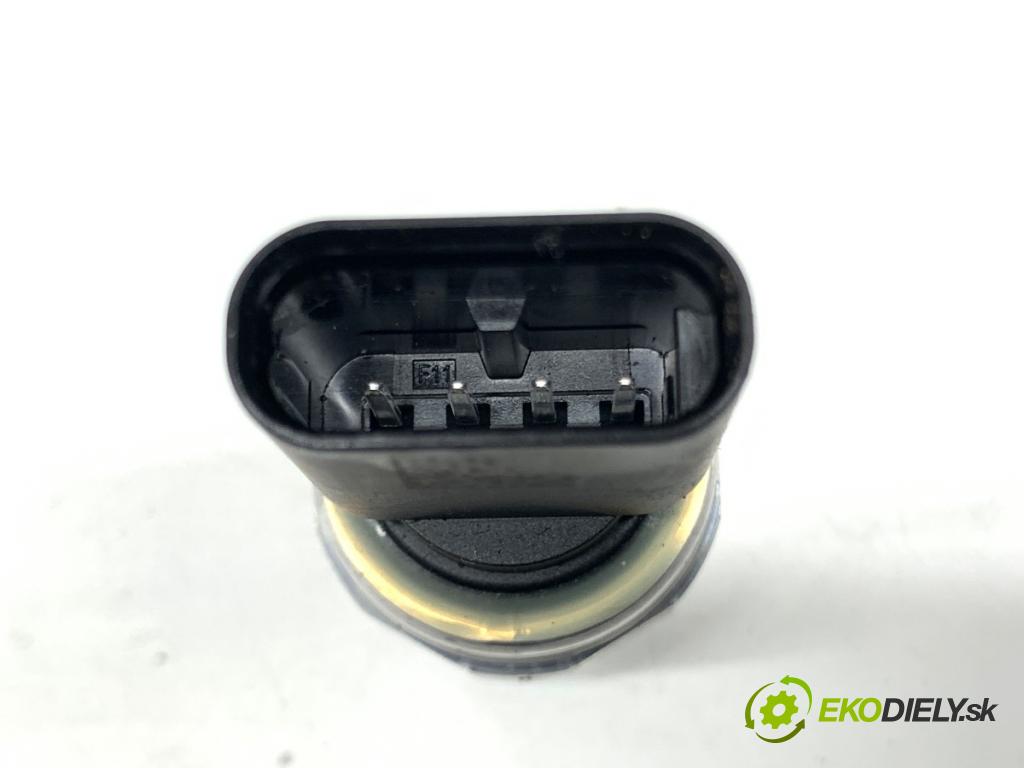 TESLA MODEL Y SUV 2023 235 kW EV 0 Snímač klimatizácie 1581610-00-D (Snímač klimatizácie)