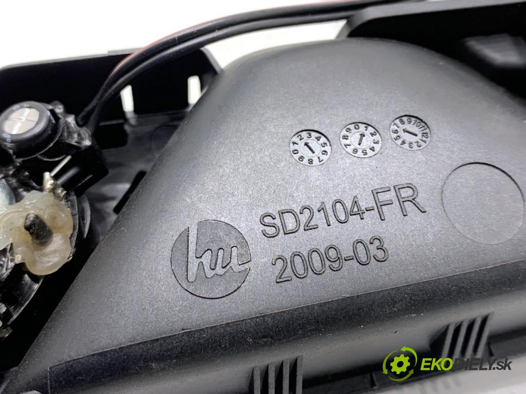 SKODA FABIA III Kombi 2022 44 kW 1.0 999 Kľučka vnútorná pravy predný