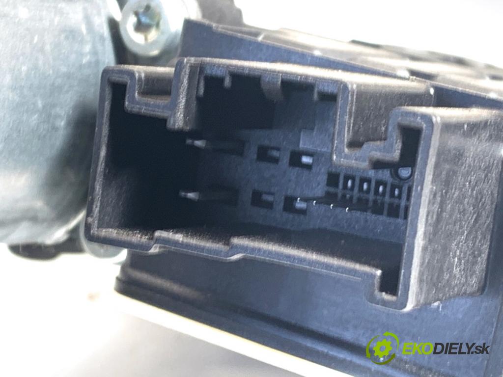 SKODA FABIA III Kombi 2022 44 kW 1.0 999 Mechanizmus okna pravy predný 2Q2959406C