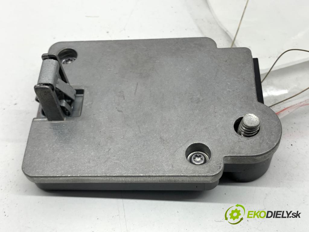 TESLA MODEL Y SUV 2023 235 kW EV 0 RADAR: DISTRONIC 160791700G