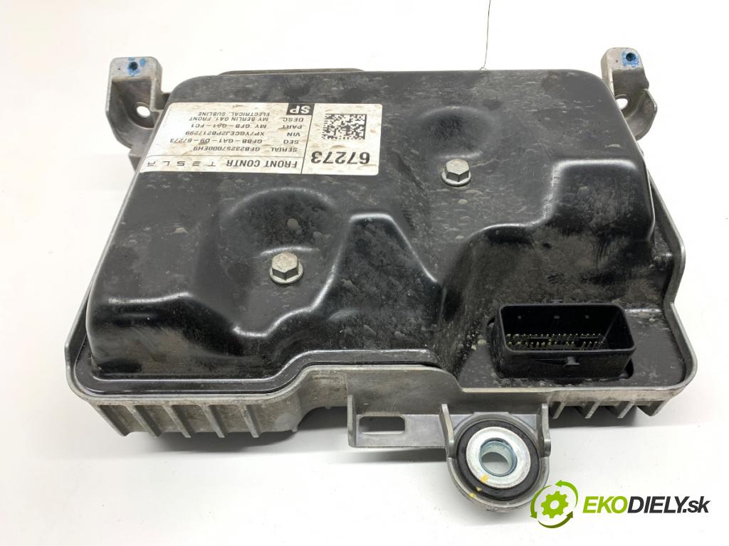 TESLA MODEL Y SUV 2023 235 kW EV 0 Modul komfortu 161671500C (Modul komfortu)